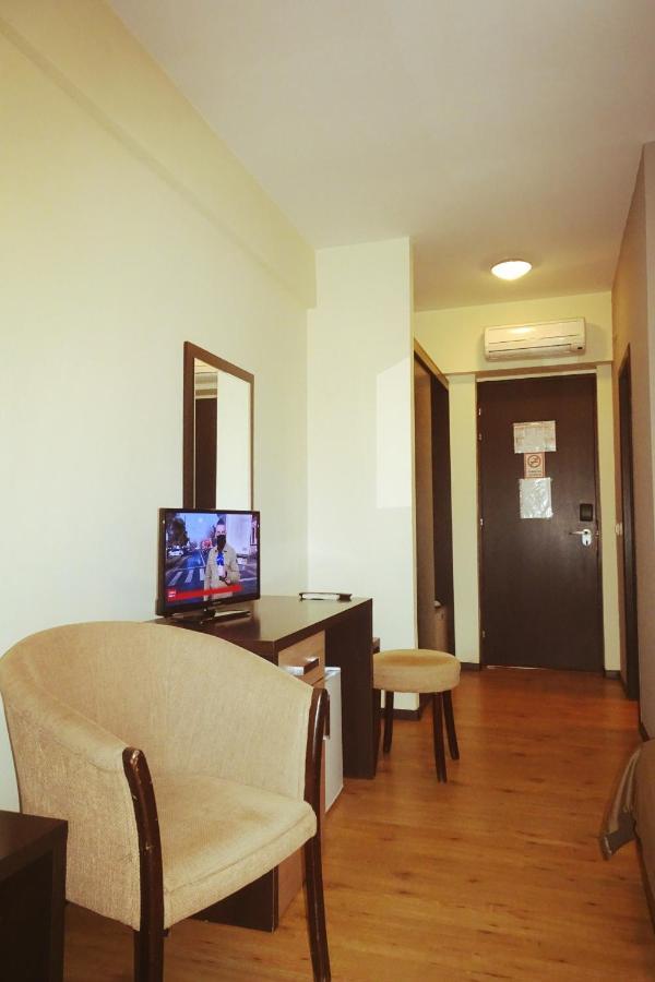 Hotel Nord Плоещ Екстериор снимка