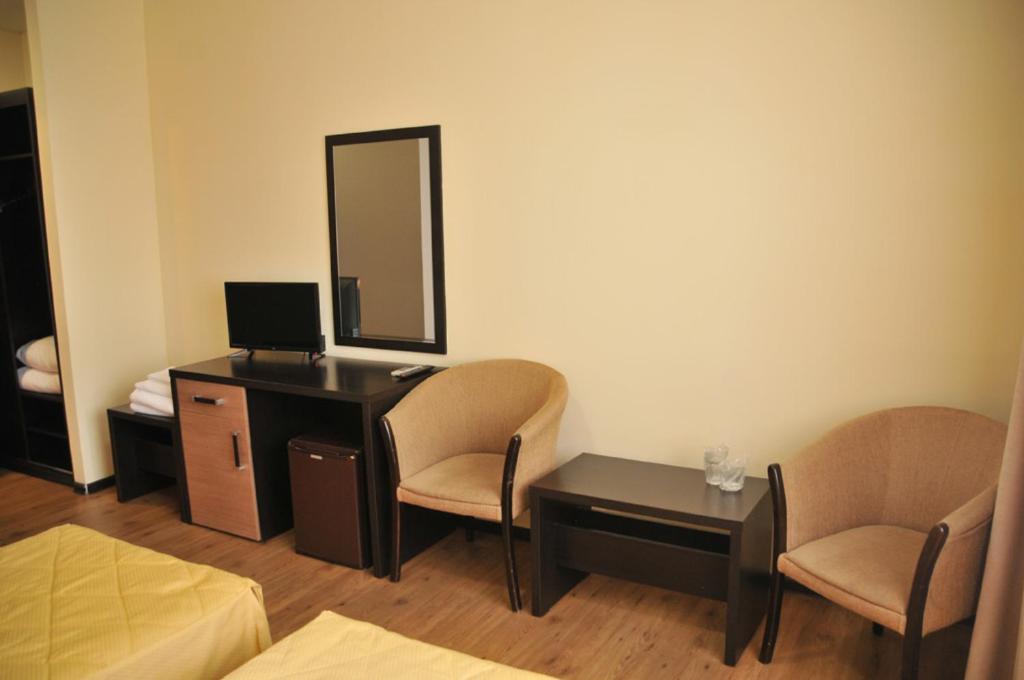 Hotel Nord Плоещ Екстериор снимка